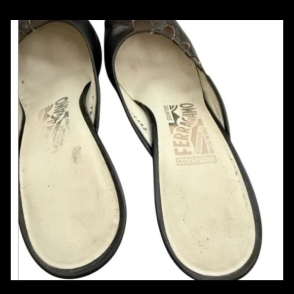 Salvatore Ferragamo Collection Mule Size 7 2A Black Pointed Toe Leather Slides - Picture 10 of 16